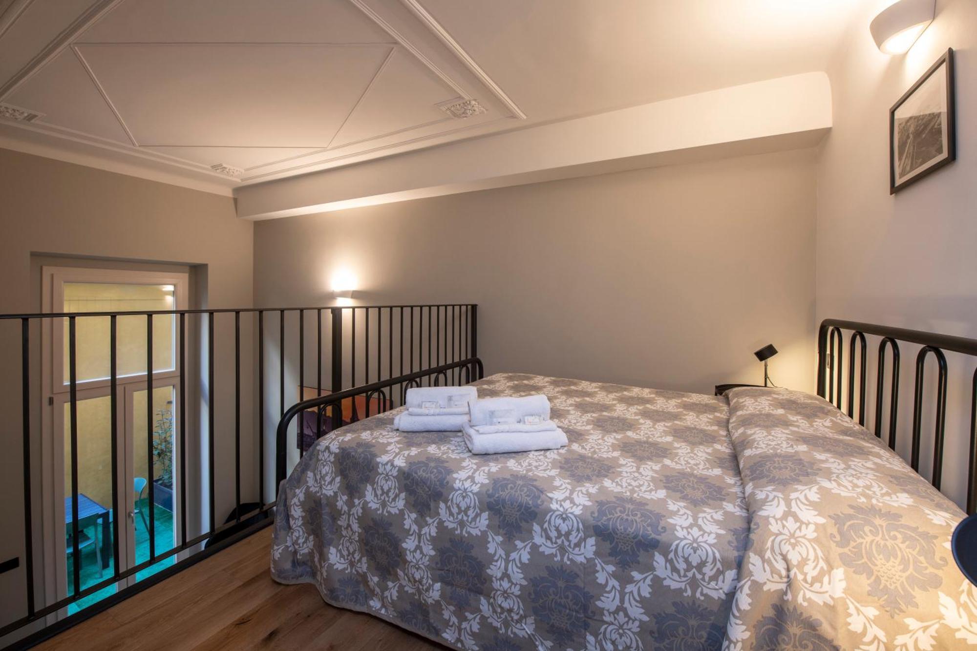 227 - Largo Zecca Luxury Apartment - Nel Cuore Del Centro Di Genova Luaran gambar